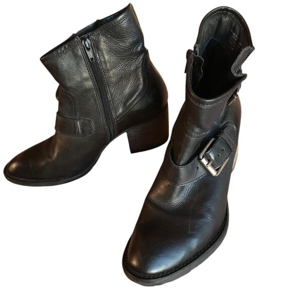 Matisse Distressed Black Leather Moto Style Heeled Booties size 7.5 - Picture 4 of 16